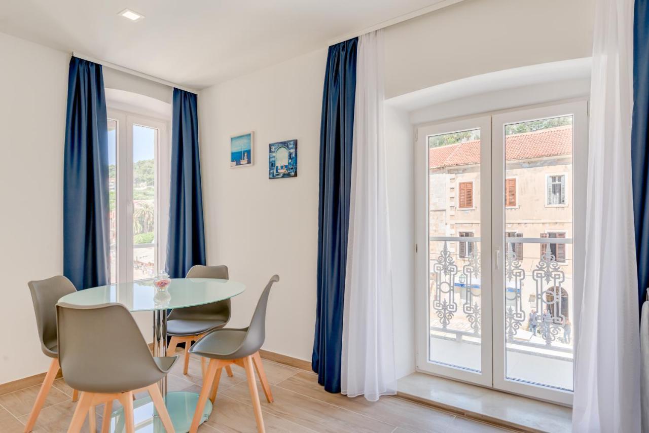 Tudor 2 Appartement Hvar Town