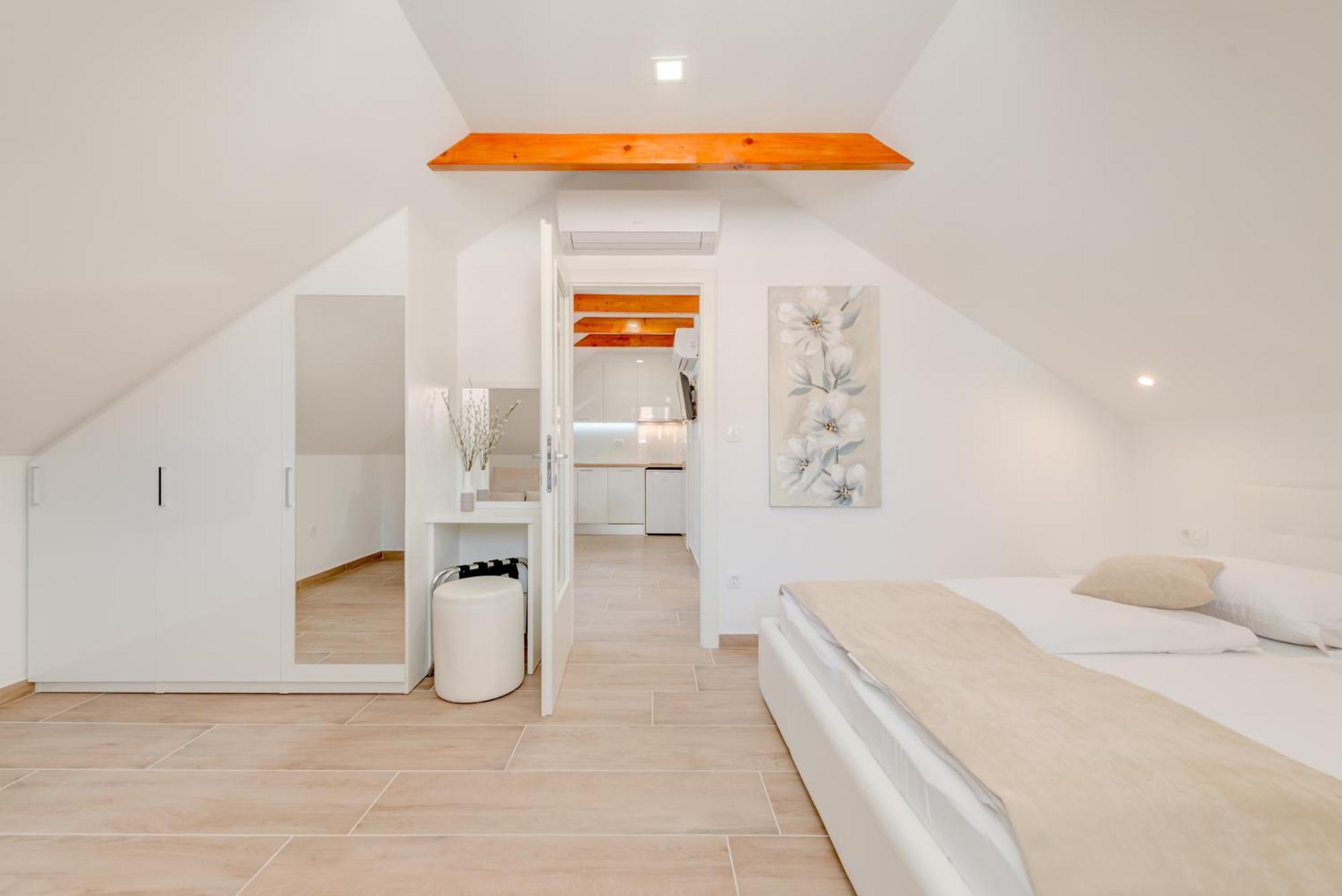 Tudor 2 Appartement